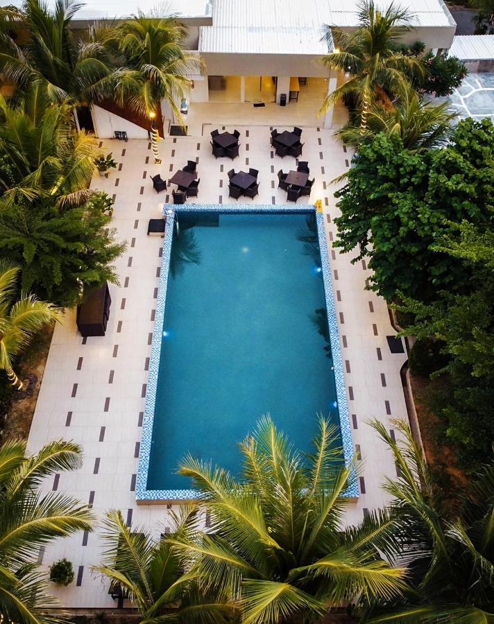 Hotel D'Season Karimun Jawa Karimunjawa Kültér fotó